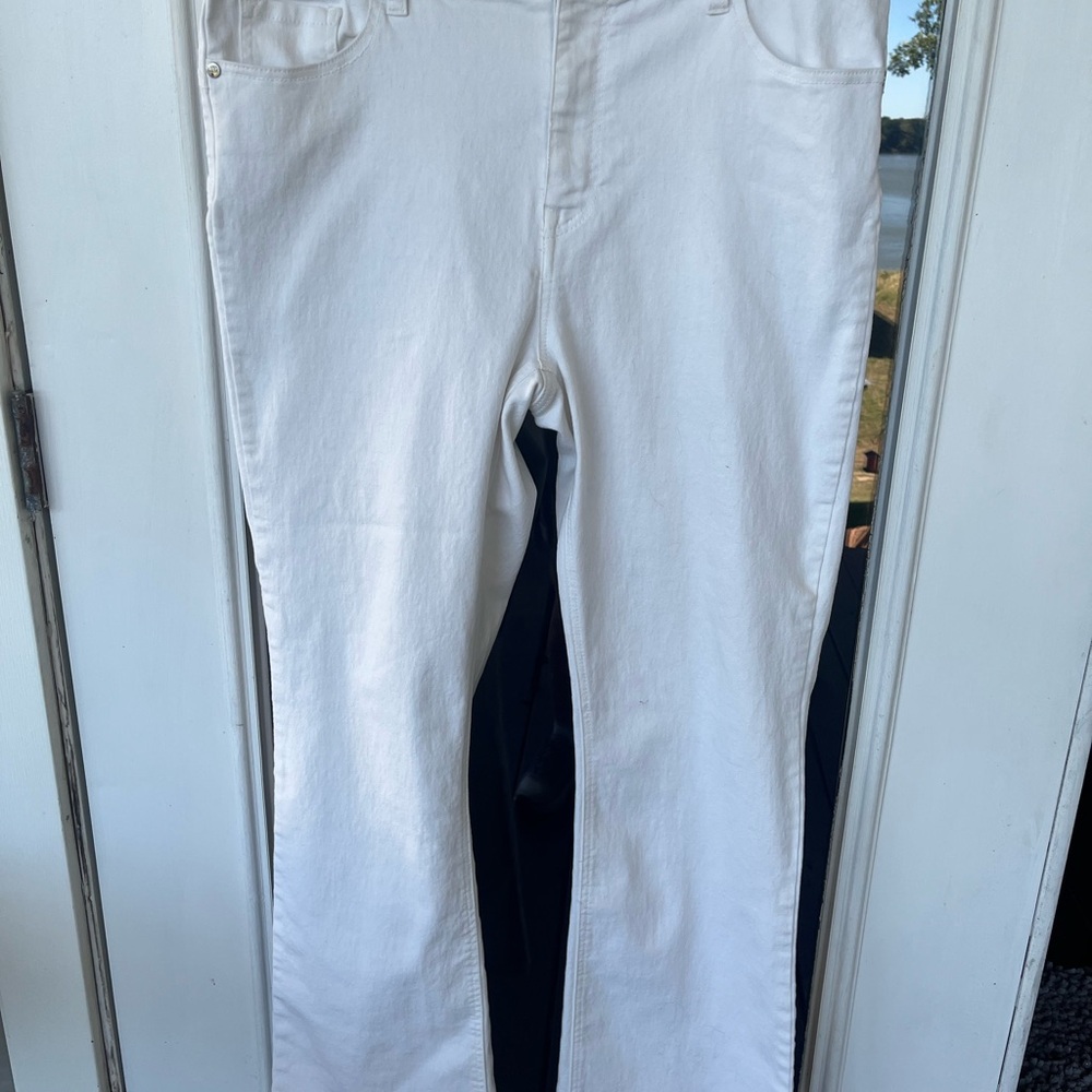 DG2 by Diane Gilman Women's High Rise Jeans - White
